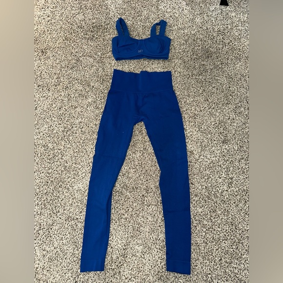 SET active - workouts set - Picture 1 of 5